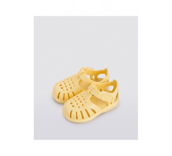 S10271 Tobby Solid Bebek Çocuk Sarı Sandalet / Beden : 22 / Cinsiyet : Unisex