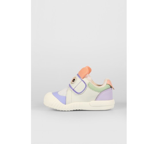 Loca Baskılı Kız Bebek Beyaz Günlük Ayakkabı / Beden : 25 / Cinsiyet : Kadın / Kız