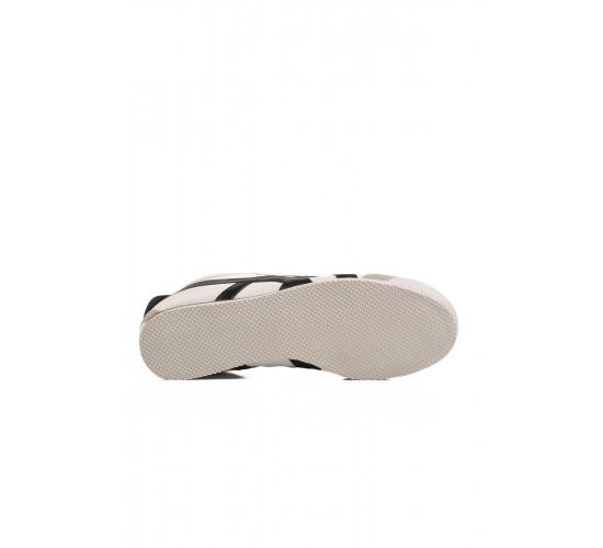 Tayger Beyaz Bağcıklı Erkek Spor Ayakkabı / Beden : 44 / Cinsiyet : Erkek Tayger Beyaz Bağcıklı Erkek Spor Ayakkabı / Beden : 44 / Cinsiyet : Erkek