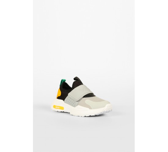 Crazy Basic Erkek Çocuk Gri Spor Ayakkabı / Beden : 32 / Cinsiyet : Erkek Crazy Basic Erkek Çocuk Gri Spor Ayakkabı / Beden : 32 / Cinsiyet : Erkek