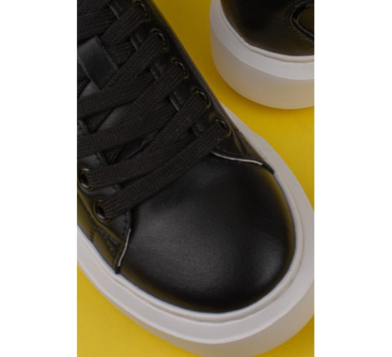 Siyah Amy Hakiki Deri Kadın Sneaker / Beden : 39 / Cinsiyet : Kadın / Kız Siyah Amy Hakiki Deri Kadın Sneaker / Beden : 39 / Cinsiyet : Kadın / Kız