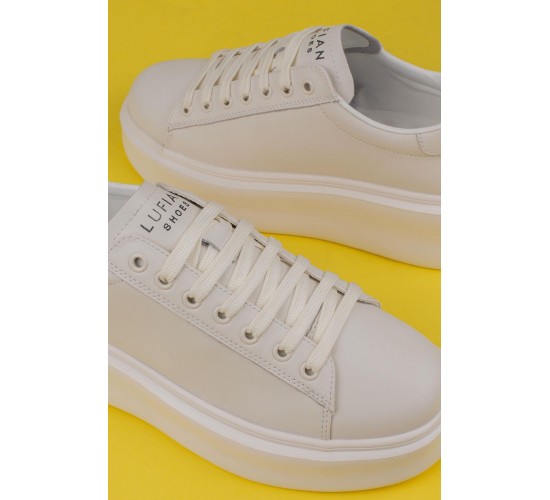 Beyaz Gage Erkek Deri Sneaker Ayakkabı / Beden : 44 / Cinsiyet : Erkek Beyaz Gage Erkek Deri Sneaker Ayakkabı / Beden : 44 / Cinsiyet : Erkek