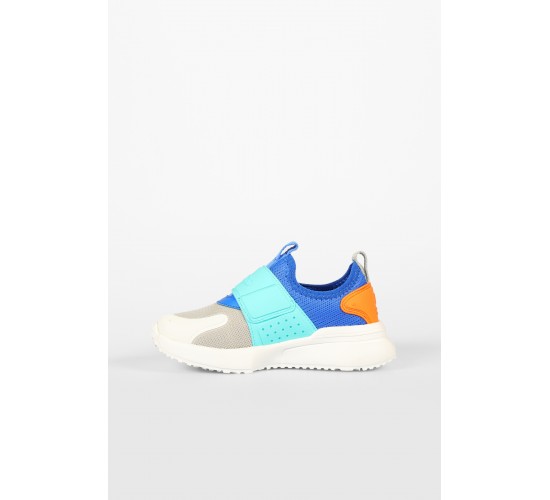 Crazy Model Basic Phylon Erkek Çocuk Beyaz Spor Ayakkabı / Beden : 27 / Cinsiyet : Erkek Crazy Model Basic Phylon Erkek Çocuk Beyaz Spor Ayakkabı / Beden : 27 / Cinsiyet : Erkek