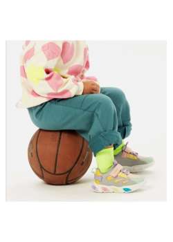 Lamb Işıklı Ortopedik Çocuk Spor Ayakkabı PUDRA / Beden : 23 / Cinsiyet : Unisex