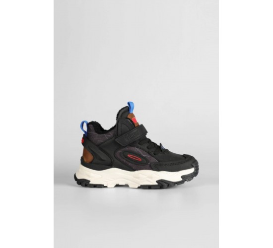 Tura Patik Bot Siyah / Beden : 27 / Cinsiyet : Erkek Tura Patik Bot Siyah / Beden : 27 / Cinsiyet : Erkek