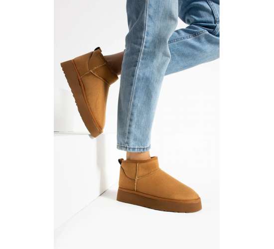 Kadın İçi Kürklü Kaymaz (3 Cm Yükseklikte) Tabanlı Bilekten (3 cm Yükseklikte) Mini Uggy Bot / Beden : 40 / Cinsiyet : Kadın / Kız, 8684122112121