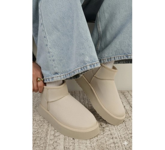 Kalın Dolgu Kaymaz Tabanlı Uggy Bilekte Kısa Süet İçi Mini Kadın Yünlü Bot / Beden : 37 / Cinsiyet : Kadın / Kız Kalın Dolgu Kaymaz Tabanlı Uggy Bilekte Kısa Süet İçi Mini Kadın Yünlü Bot / Beden : 37 / Cinsiyet : Kadın / Kız