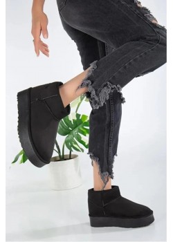 Kadın İçi Kürklü Kaymaz (3 Cm Yükseklikte) Tabanlı Bilekten (3 cm Yükseklikte) Mini Uggy Bot / Beden : 37 / Cinsiyet : Kadın / Kız