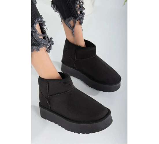 Bilekten (3 cm Yükseklikte) İçi Kürklü Kaymaz (3 Cm Yükseklikte) Tabanlı Kadın Kısa Uggy Bot / Beden : 38 / Cinsiyet : Kadın / Kız, 868463214542