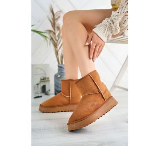 Orta Boy Kürklü Bilekten (8 cm Yükseklikte) Kalın Dolgu Kaymaz (4 Cm Yükseklikte) Tabanlı Uggy Bot / Beden : 37 / Cinsiyet : Kadın / Kız, 868432323240