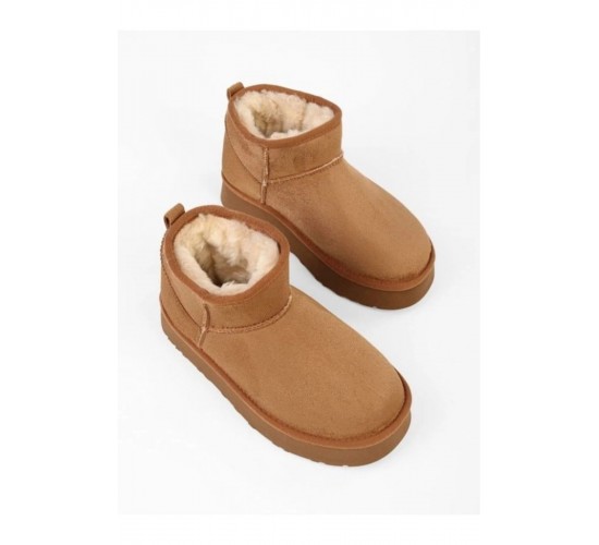 Kadın İçi Kürklü Kaymaz (3 Cm Yükseklikte) Tabanlı Bilekten (3 cm Yükseklikte) Mini Uggy Bot / Beden : 40 / Cinsiyet : Kadın / Kız