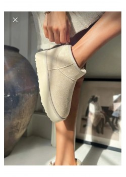 Bilekten (3 cm Yükseklikte) İçi Kürklü Kaymaz (3 Cm Yükseklikte) Tabanlı Kadın Kısa Uggy Bot / Beden : 37 / Cinsiyet : Kadın / Kız Bilekten (3 cm Yükseklikte) İçi Kürklü Kaymaz (3 Cm Yükseklikte) Tabanlı Kadın Kısa Uggy Bot / Beden : 37 / Cinsiyet : Kadın / Kız