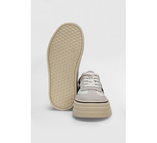 Angela Kadın Sneaker Ayakkabı Beyaz / Beden : 39 / Cinsiyet : Kadın / Kız