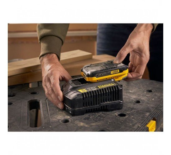 Stanley SFMCB14 FATMAX® V20 18V 4A Şarj Cihazı
